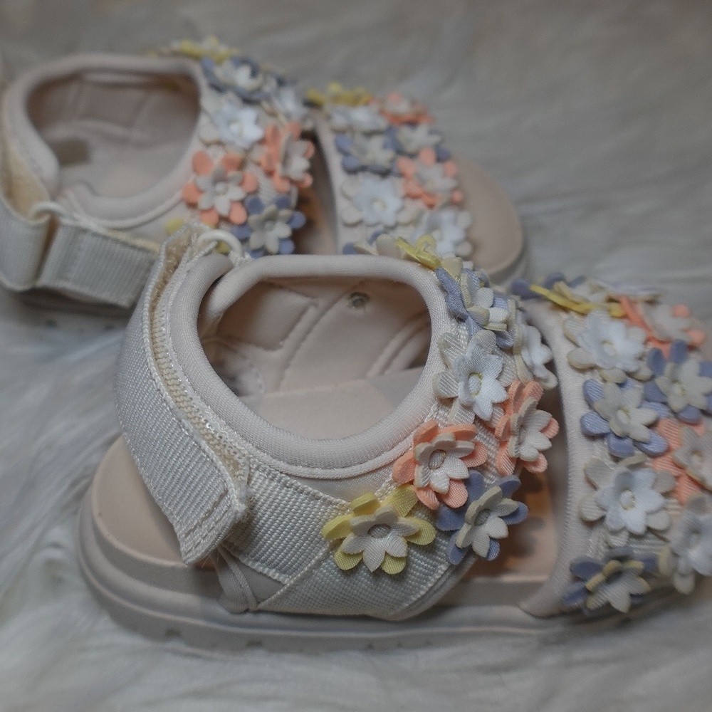 Zara floral toddler shoes size 21